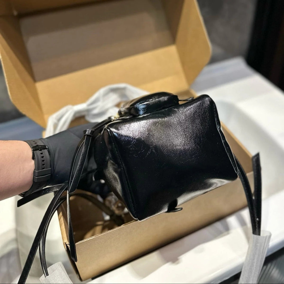 DANGLE TOP HANDLE MINI BAG 15 IN BLACK PATENT CALFSKIN