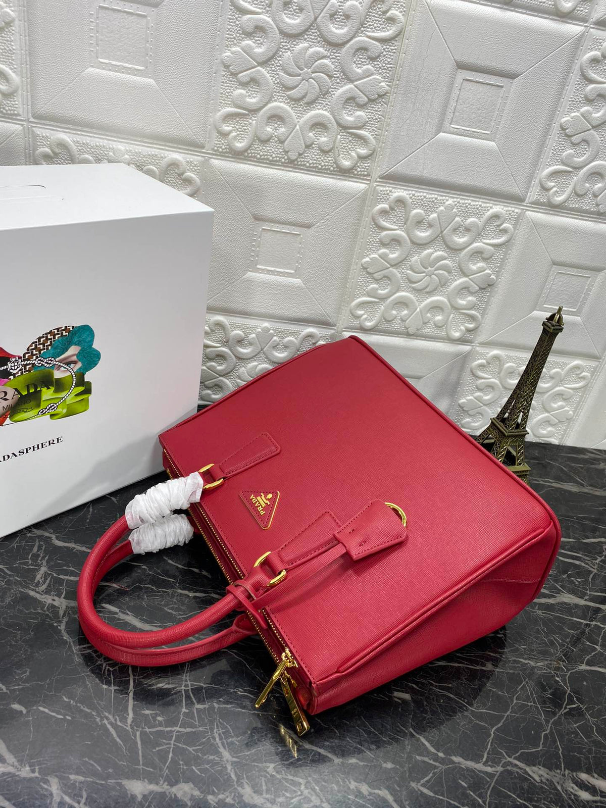 PRA GALLERIA 32 BAG IN CHERRY RED SAFFIANO LEATHER