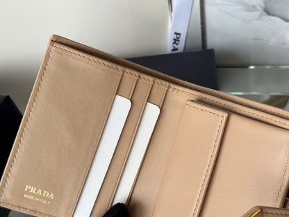 Pra 1MV204 Small Wallet Caramel Saffiano & Smooth Leather