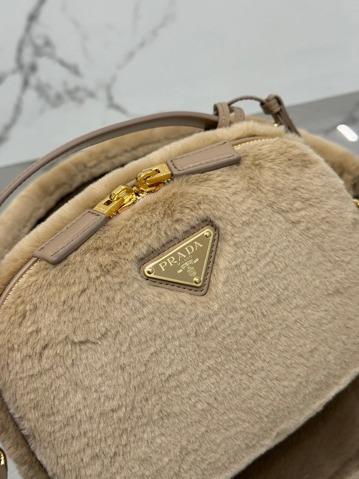 MINI SHOULDER BAG 19 IN BEIGE RABBIT FUR