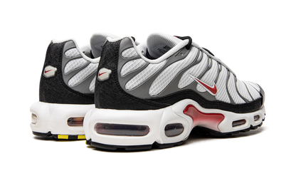 Air Max Plus "Photon Dust / Varsity Red" DM0032 002
